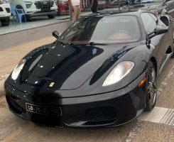 A venda Ferrari F430 nova C p