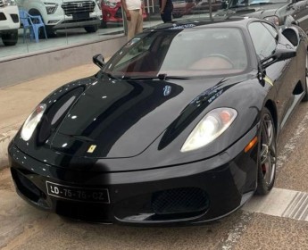 A venda Ferrari F430 nova C p