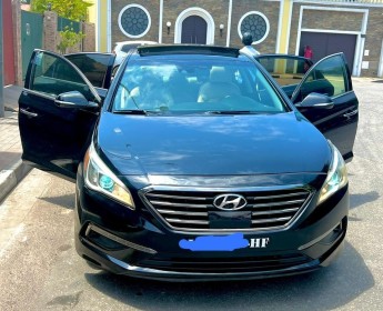 A venda HYUNDAI SONATA