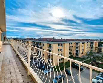 A venda Apartamento T3, no condomínio Interland, Morro Bento.