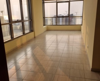 A venda Apartamento T3, na Torre Zimbo, nas Ingombotas.