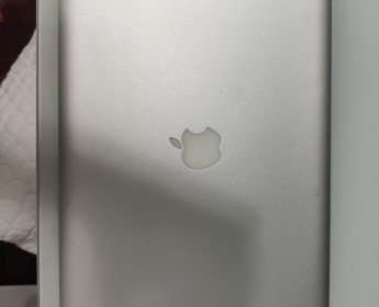 A venda MacBook Pro 2010 15"