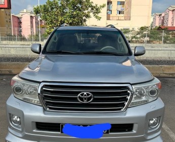 A venda TOYOTA LAND CRUISER GXR