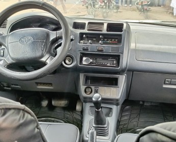 A venda Toyota RAV4