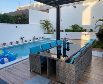 A venda Vivenda V3 Mobilada com anexo e piscina no condomínio Veredas das flor...