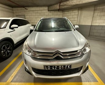 A venda Citröen aircross impecável