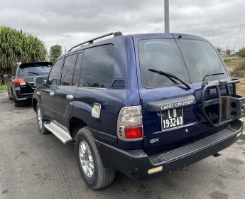 A venda Toyota land cruizer GX impecável