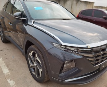 A venda HYUNDAI TUCSON FULL OPTION 2022