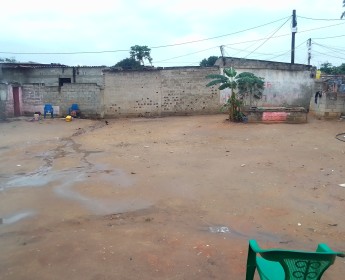 A venda Vende de este terreno localizado no Talatona depois da loja Angomat do...