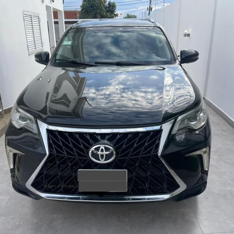 Toyota Fortuner 2.8 H 2019 3n