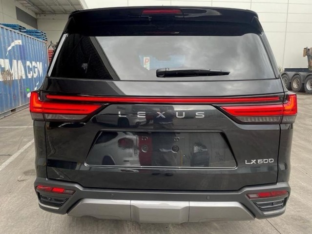 LEXUS LX 600 VIP 2023 FULL 3.3 V6 TWIN r2