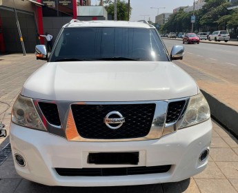 A venda Nissan Patrol Platinum