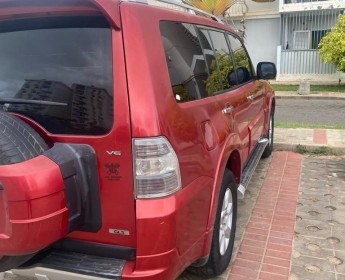 A venda Mitsubishi Pajero Disponível