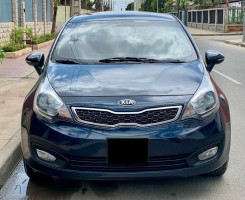 A venda Kia Rio de Mala