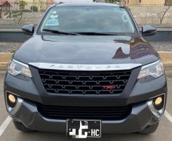A venda Toyota Fortuner novo modelo disponível