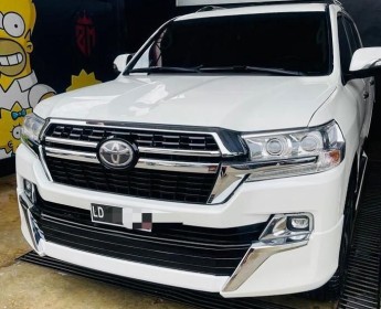 A venda Toyota Landcruiser GXR 2019