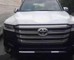 A venda LAND CRUISER 00KM VX TWIN TURBO I p