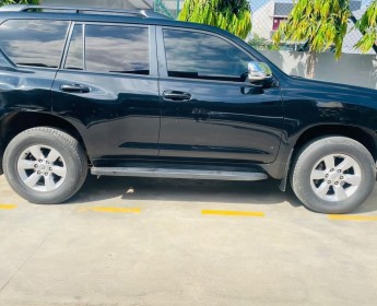 A venda Toyota L. Cruiser VXL diesel 2017 3n