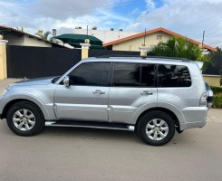A venda Mitsubishi Pajero Disponível