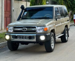 A venda Toyota Landcruiser Chefe Máquina disponível