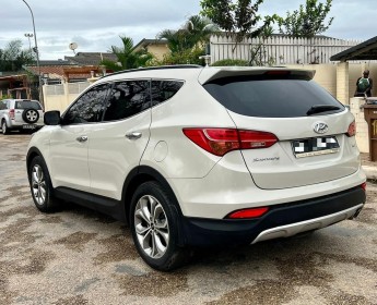 A venda Hyundai Santa-fé disponível