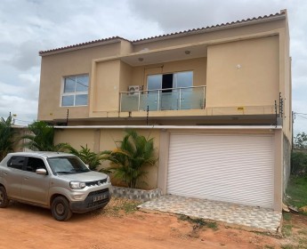 A venda Vivenda V4 No Zango (3) bom preço