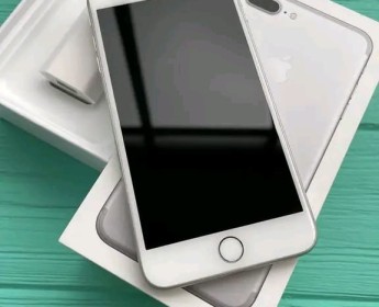 A venda IPhone 8 Plus 128 Gb