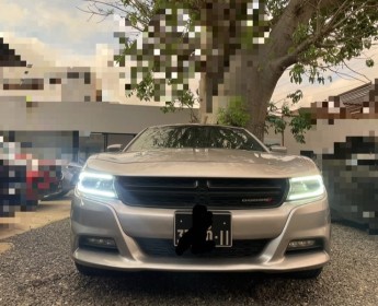 Comprar Dodge Charger V6 ii |_