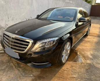 A venda Mercedes S400 2017 novo |_