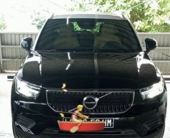 A venda Volvo XC40 T5 bem cuidado H p