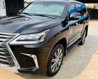 A venda Lexus LX570-s V8 novo G blindado smsc