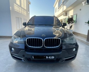 A venda BMW X5 semi novo G 2014 patriota