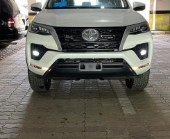 A venda Toyota Fortuner 2023 00Km diesel ln