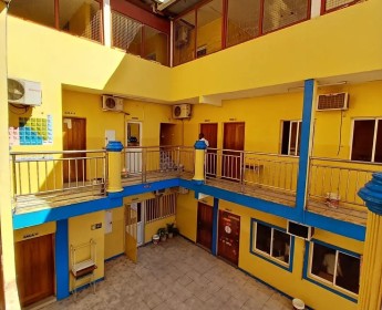 A venda Estabelecimento escolar (Colégio), do ensino primário e secundário tot...