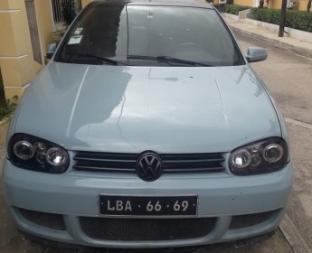A venda Volkswagen golf