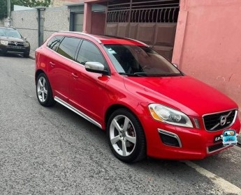 A venda VOLVO XC90 T6 D p