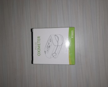 A venda Oximetro de pulso -medidor de pressão arterial-stock de 90 unidades