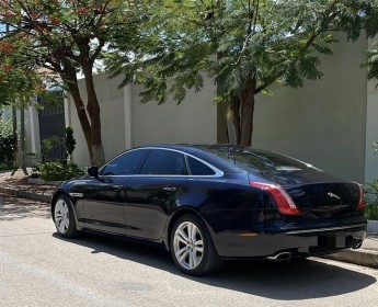 A venda Jaguar XJ V8 2016 Start G mln