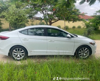 A venda Hyundai Elantra 2018
