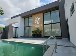 Anúncio Vivenda V4 de alto padrão, com terraço e piscina, no Condomínio AlphaV...