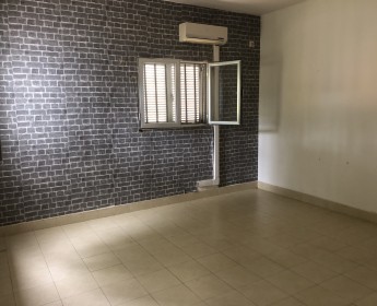 A venda Três passe T3+1 kilamba Bloco X