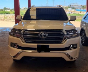 A venda Toyota Land Cruiser VXR branco G mln