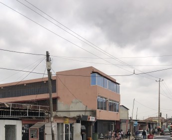 A venda Prédio dispõe de 11 apartamentos Cuca