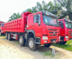 A venda Camião SinoTruck Basculante novo i mln