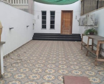 A venda Disponível para arrendamento, vivenda V5 no Miramar