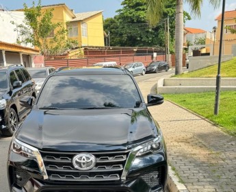 A venda TOYOTA FORTUNER ZERO KM