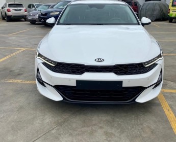 A venda Kia K5 último Modelo