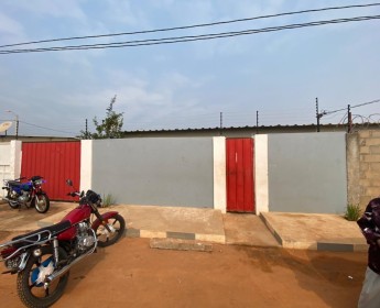 A venda Vivenda V3 No Zango 3 disponível