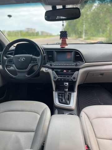 Hyundai Elantra 2019 I ln
