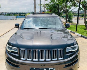 A venda JEEP CHEROKEE V8 2016 semi novo cr